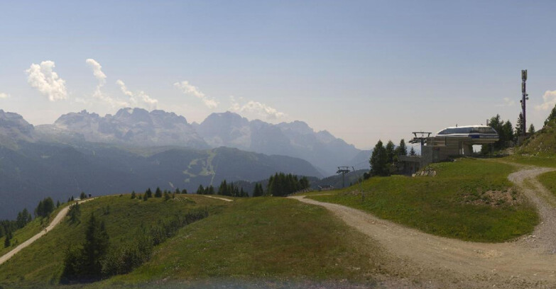 Webcam Folgarida-Marilleva  (Skiarea Campiglio Dolomiti di Brenta - Val di Sole Val Rendena) - Seggiovia Malghette 