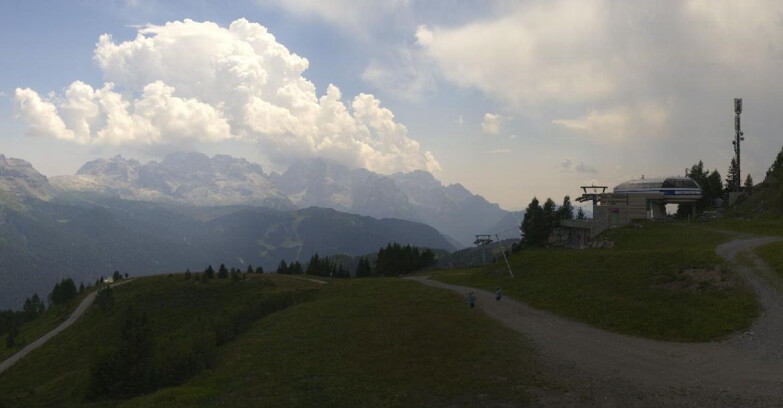 Webcam Folgarida-Marilleva  (Skiarea Campiglio Dolomiti di Brenta - Val di Sole Val Rendena) - Seggiovia Malghette 