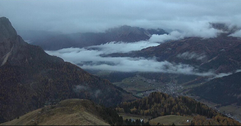 Webcam Pozza di Fassa-Aloch-Buffaure  - Cabinovia Buffaure - Stazione a Monte Webcam Pozza di Fassa-Aloch-Buffaure  - Cabinovia Buffaure - Stazione a Monte