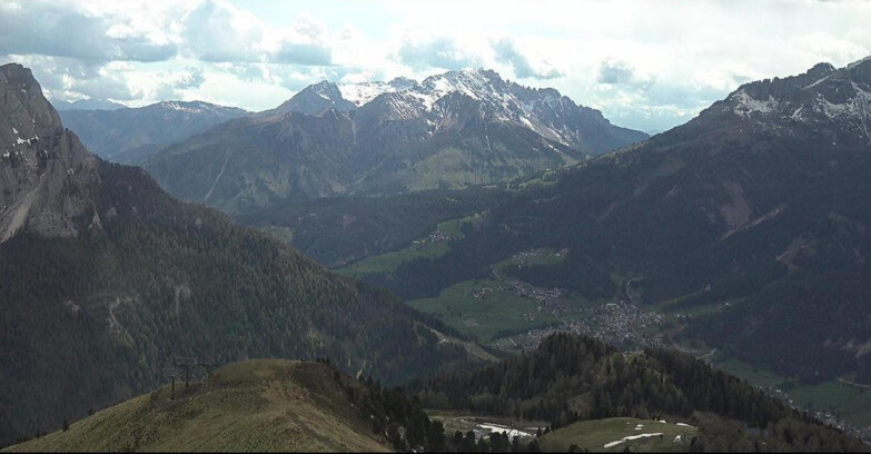 Webcam Pozza di Fassa-Aloch-Buffaure  - Cabinovia Buffaure - Stazione a Monte