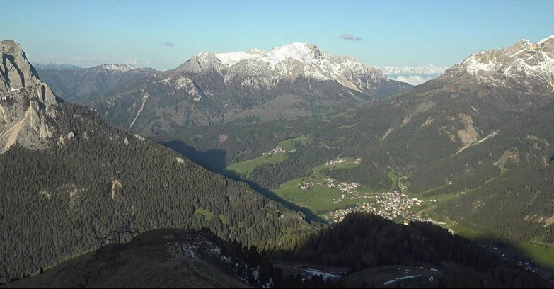 Webcam Pozza di Fassa-Aloch-Buffaure  - Cabinovia Buffaure - Stazione a Monte