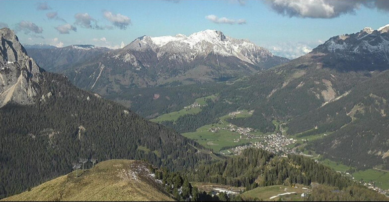 Webcam Pozza di Fassa-Aloch-Buffaure  - Cabinovia Buffaure - Stazione a Monte