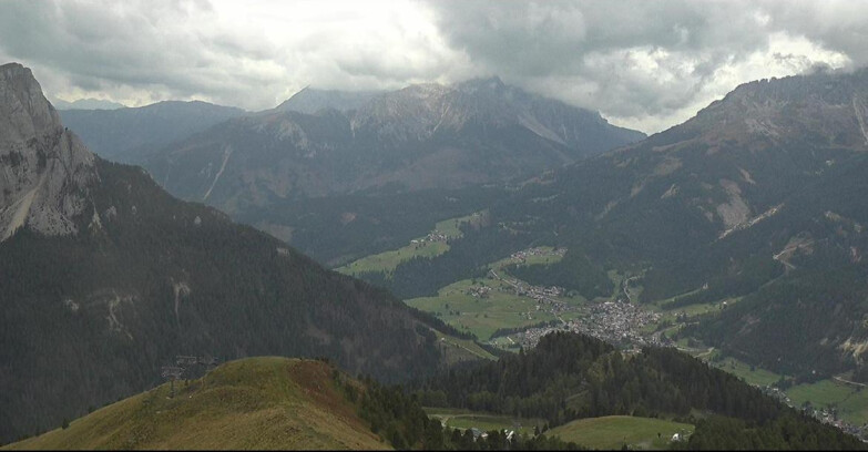 Webcam Pozza di Fassa-Aloch-Buffaure  - Cabinovia Buffaure - Stazione a Monte