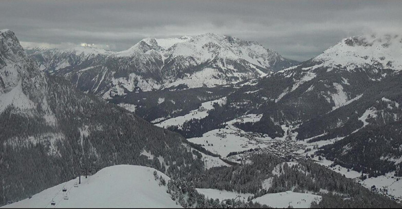 Webcam Pozza di Fassa-Aloch-Buffaure  - Cabinovia Buffaure - Stazione a Monte