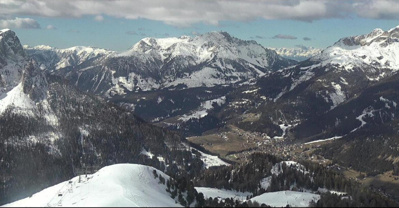 Webcam Pozza di Fassa-Aloch-Buffaure  - Cabinovia Buffaure - Stazione a Monte