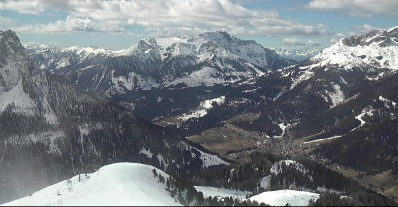 Webcam Pozza di Fassa-Aloch-Buffaure  - Cabinovia Buffaure - Stazione a Monte