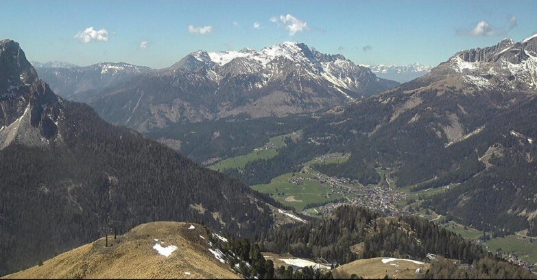 Webcam Pozza di Fassa-Aloch-Buffaure  - Cabinovia Buffaure - Stazione a Monte