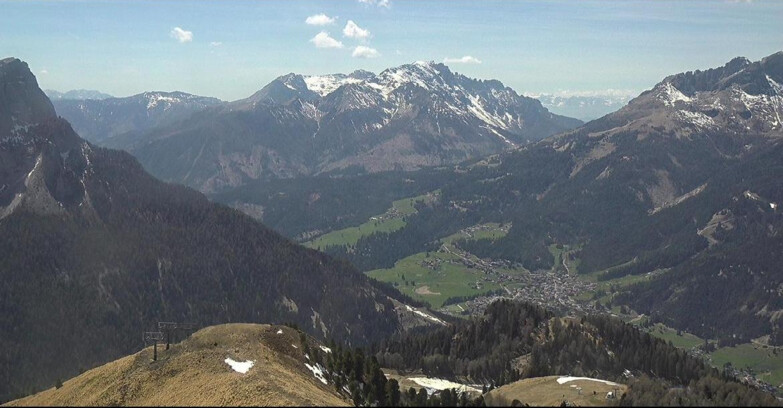 Webcam Pozza di Fassa-Aloch-Buffaure  - Cabinovia Buffaure - Stazione a Monte