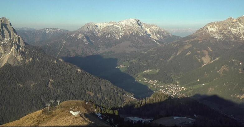 Webcam Pozza di Fassa-Aloch-Buffaure  - Cabinovia Buffaure - Stazione a Monte