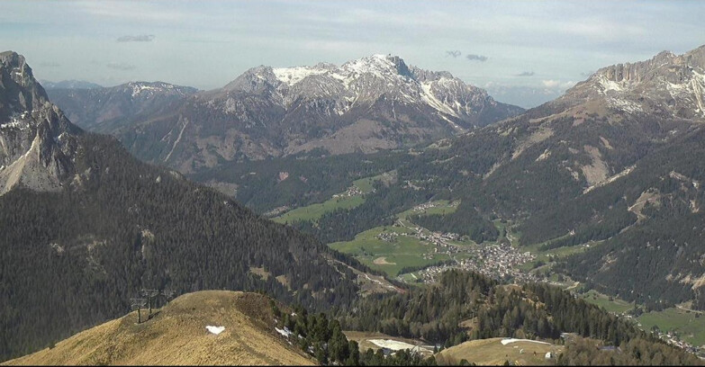 Webcam Pozza di Fassa-Aloch-Buffaure  - Cabinovia Buffaure - Stazione a Monte