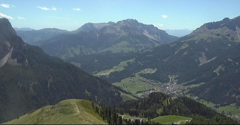 Webcam Pozza di Fassa-Aloch-Buffaure - Cabinovia Buffaure - Stazione a Monte