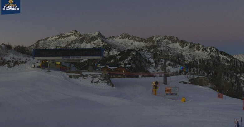 Webcam Folgarida-Marilleva  (Skiarea Campiglio Dolomiti di Brenta - Val di Sole Val Rendena) - Seggiovia Orso Bruno 