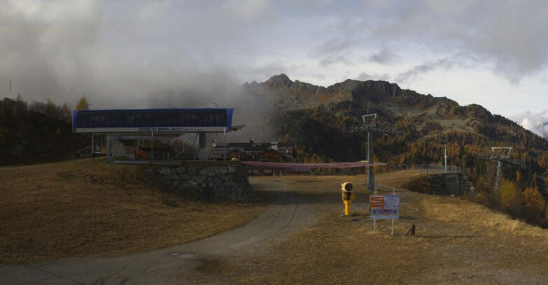 Webcam Ski area Campiglio Dolomiti di Brenta Val di Sole Val Rendena - Seggiovia Orso Bruno 