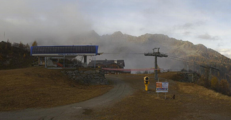 Webcam Ski area Campiglio Dolomiti di Brenta Val di Sole Val Rendena - Seggiovia Orso Bruno 