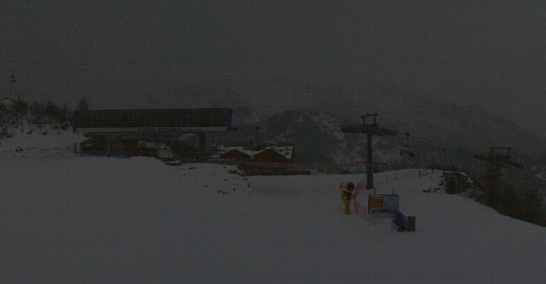 Webcam Folgarida-Marilleva  (Skiarea Campiglio Dolomiti di Brenta - Val di Sole Val Rendena) - Seggiovia Orso Bruno 