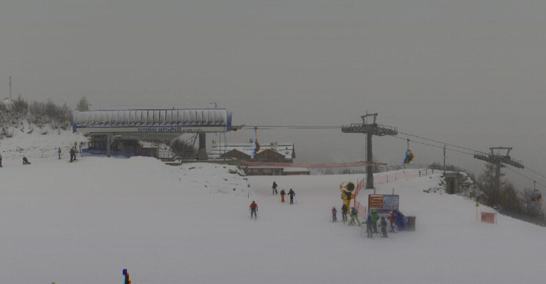 Webcam Folgarida-Marilleva  (Skiarea Campiglio Dolomiti di Brenta - Val di Sole Val Rendena) - Seggiovia Orso Bruno 