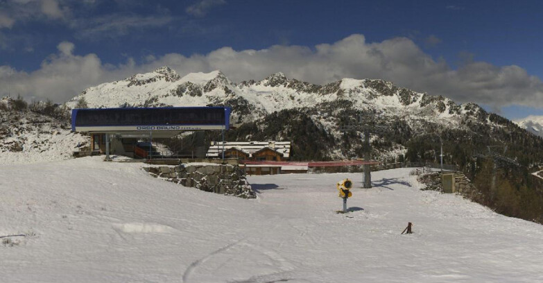 Webcam Skiarea Campiglio Dolomiti di Brenta Val di Sole Val Rendena - Seggiovia Orso Bruno 