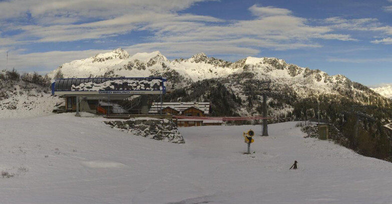 Webcam Skiarea Campiglio Dolomiti di Brenta Val di Sole Val Rendena - Seggiovia Orso Bruno 
