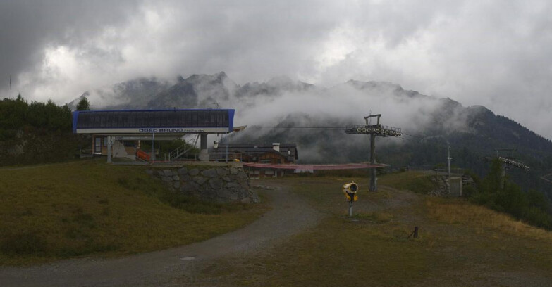 Webcam Folgarida-Marilleva  (Skiarea Campiglio Dolomiti di Brenta - Val di Sole Val Rendena) - Seggiovia Orso Bruno 
