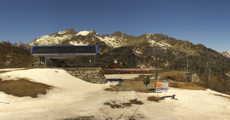 Webcam Skiarea Campiglio Dolomiti di Brenta Val di Sole Val Rendena - Seggiovia Orso Bruno 