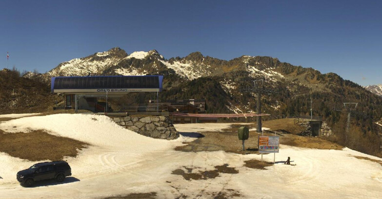 Webcam Skiarea Campiglio Dolomiti di Brenta Val di Sole Val Rendena - Seggiovia Orso Bruno 