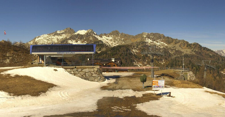 Webcam Folgarida-Marilleva  (Skiarea Campiglio Dolomiti di Brenta - Val di Sole Val Rendena) - Seggiovia Orso Bruno 
