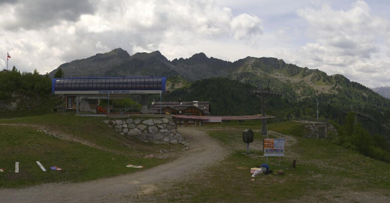 Webcam Folgarida-Marilleva  (Skiarea Campiglio Dolomiti di Brenta - Val di Sole Val Rendena) - Seggiovia Orso Bruno 