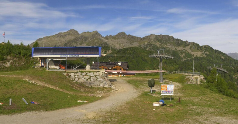 Webcam Folgarida-Marilleva  (Skiarea Campiglio Dolomiti di Brenta - Val di Sole Val Rendena) - Seggiovia Orso Bruno 