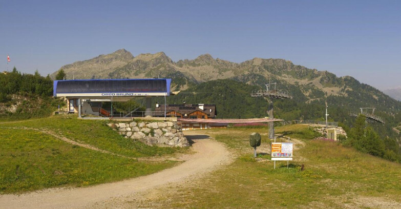 Webcam Folgarida-Marilleva  (Skiarea Campiglio Dolomiti di Brenta - Val di Sole Val Rendena) - Seggiovia Orso Bruno 