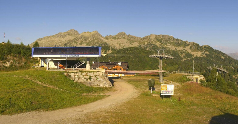 Webcam Ski area Campiglio Dolomiti di Brenta Val di Sole Val Rendena - Seggiovia Orso Bruno 