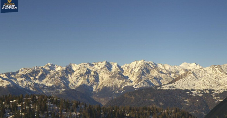 Webcam Folgarida-Marilleva  (Skiarea Campiglio Dolomiti di Brenta - Val di Sole Val Rendena) - Gruppo Ortles-Cevedale 