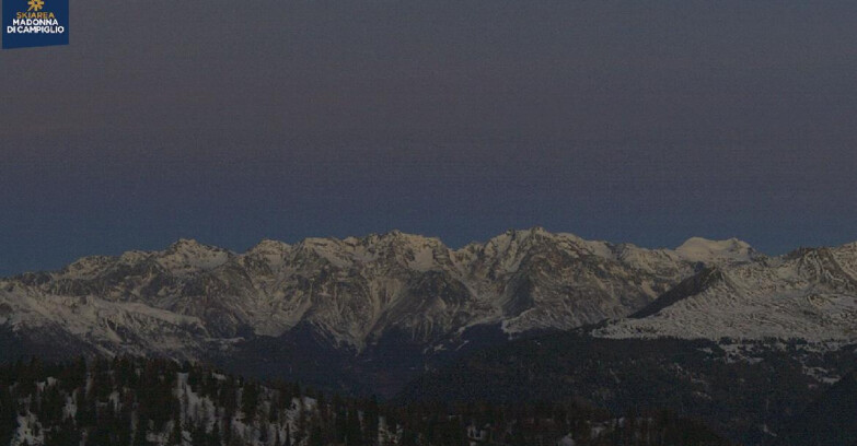 Webcam Folgarida-Marilleva  (Skiarea Campiglio Dolomiti di Brenta - Val di Sole Val Rendena) - Gruppo Ortles-Cevedale 