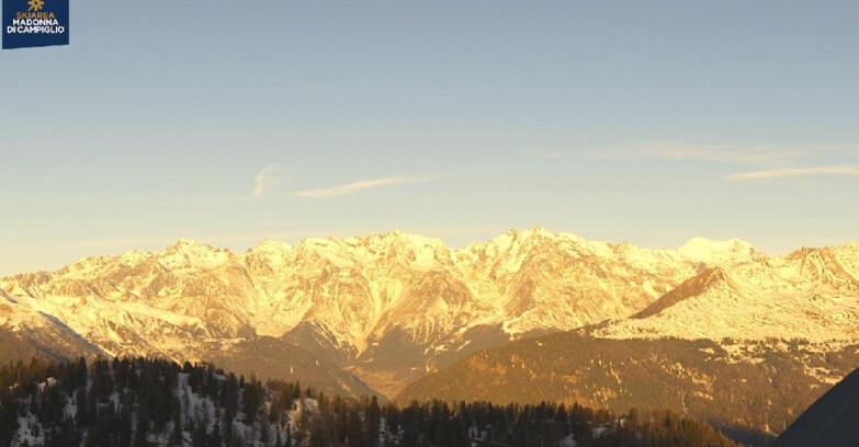 Webcam Folgarida-Marilleva  (Skiarea Campiglio Dolomiti di Brenta - Val di Sole Val Rendena) - Gruppo Ortles-Cevedale 