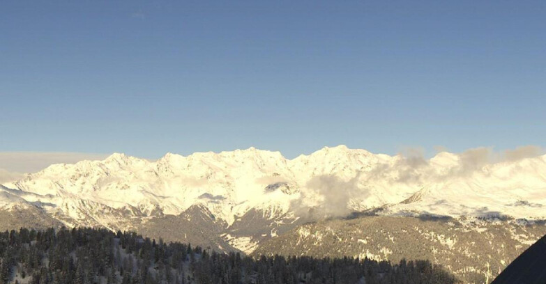 Webcam Folgarida-Marilleva  (Skiarea Campiglio Dolomiti di Brenta - Val di Sole Val Rendena) - Gruppo Ortles-Cevedale 