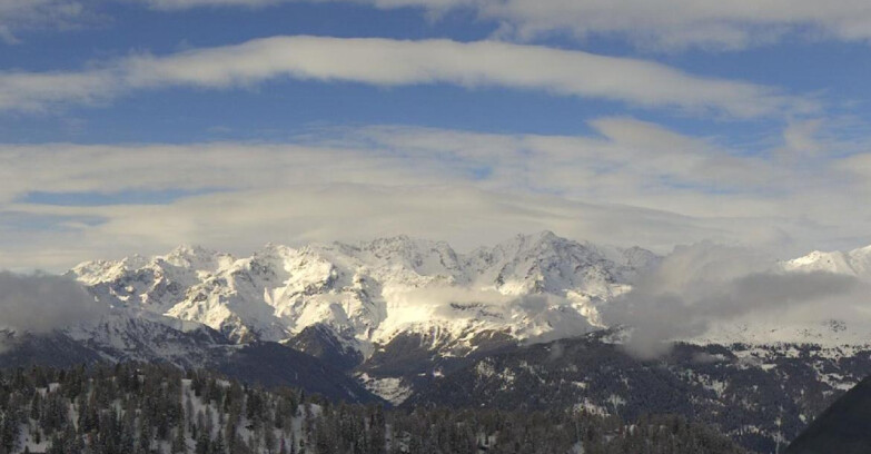 Webcam Folgarida-Marilleva  (Skiarea Campiglio Dolomiti di Brenta - Val di Sole Val Rendena) - Gruppo Ortles-Cevedale 