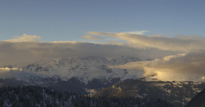 Webcam Folgarida-Marilleva  (Skiarea Campiglio Dolomiti di Brenta - Val di Sole Val Rendena) - Gruppo Ortles-Cevedale 