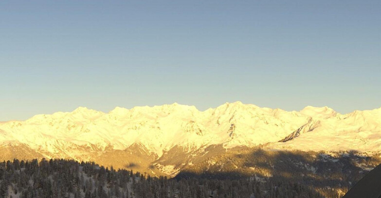 Webcam Folgarida-Marilleva  (Skiarea Campiglio Dolomiti di Brenta - Val di Sole Val Rendena) - Gruppo Ortles-Cevedale 
