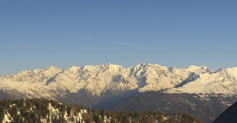Webcam Folgarida-Marilleva  (Skiarea Campiglio Dolomiti di Brenta - Val di Sole Val Rendena) - Gruppo Ortles-Cevedale 