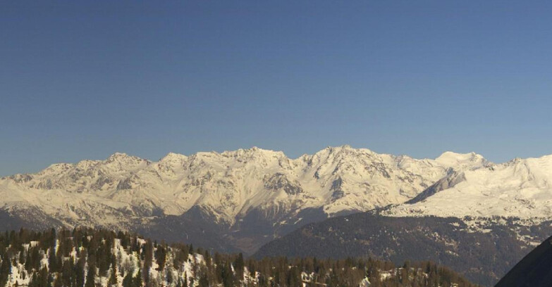 Webcam Folgarida-Marilleva  (Skiarea Campiglio Dolomiti di Brenta - Val di Sole Val Rendena) - Gruppo Ortles-Cevedale 