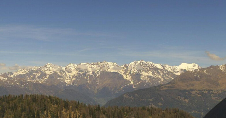 Webcam Folgarida-Marilleva  (Skiarea Campiglio Dolomiti di Brenta - Val di Sole Val Rendena) - Gruppo Ortles Cevedale  
