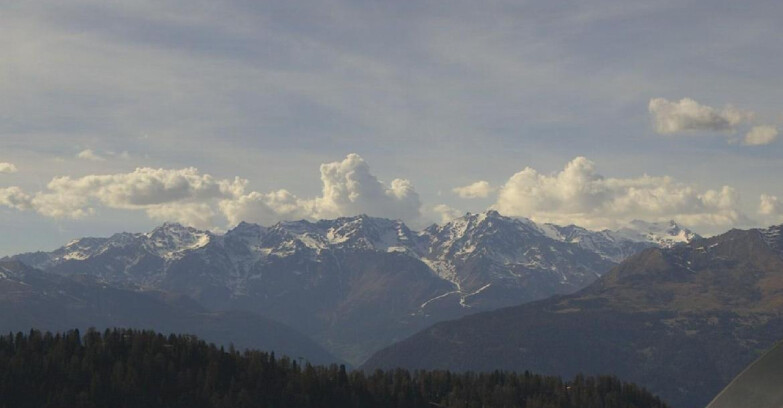 Webcam Folgarida-Marilleva  (Skiarea Campiglio Dolomiti di Brenta - Val di Sole Val Rendena) - Gruppo Ortles Cevedale 