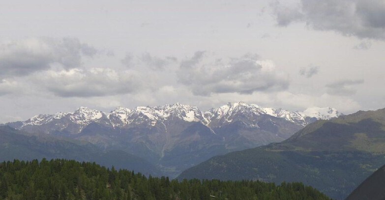 Webcam Folgarida-Marilleva  (Skiarea Campiglio Dolomiti di Brenta - Val di Sole Val Rendena) - Gruppo Ortles Cevedale  