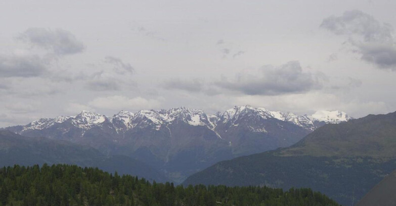 Webcam Folgarida-Marilleva  (Skiarea Campiglio Dolomiti di Brenta - Val di Sole Val Rendena) - Gruppo Ortles Cevedale  