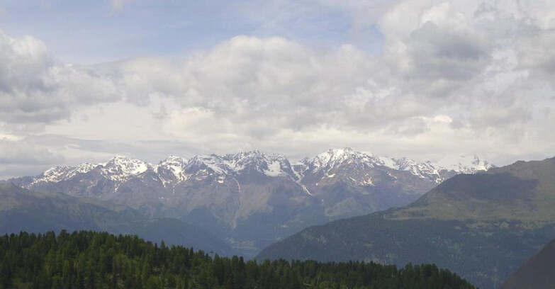 Webcam Folgarida-Marilleva  (Skiarea Campiglio Dolomiti di Brenta - Val di Sole Val Rendena) - Gruppo Ortles Cevedale  