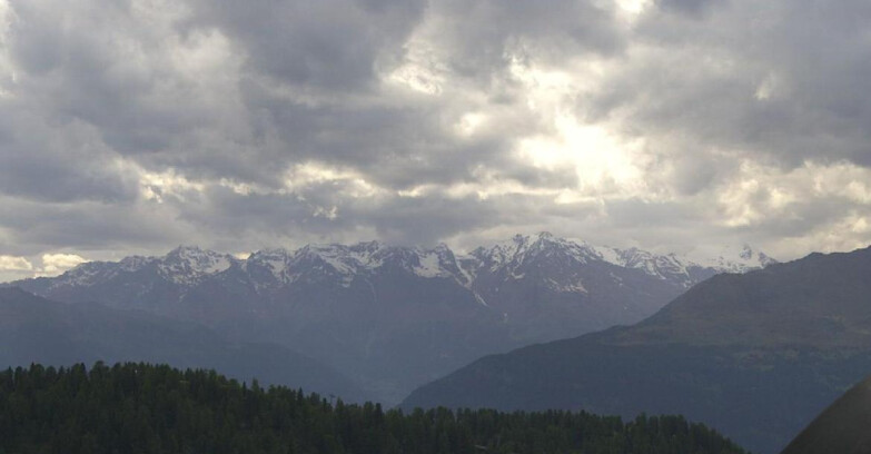 Webcam Folgarida-Marilleva  (Skiarea Campiglio Dolomiti di Brenta - Val di Sole Val Rendena) - Gruppo Ortles Cevedale  