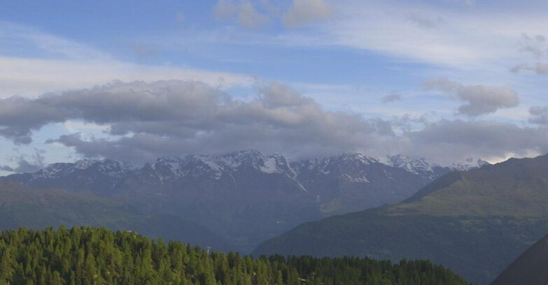 Webcam Folgarida-Marilleva  (Skiarea Campiglio Dolomiti di Brenta - Val di Sole Val Rendena) - Gruppo Ortles Cevedale  