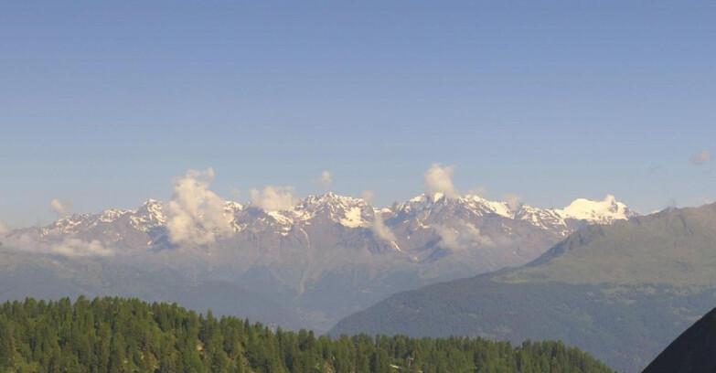 Webcam Folgarida-Marilleva  (Skiarea Campiglio Dolomiti di Brenta - Val di Sole Val Rendena) - Gruppo Ortles Cevedale 