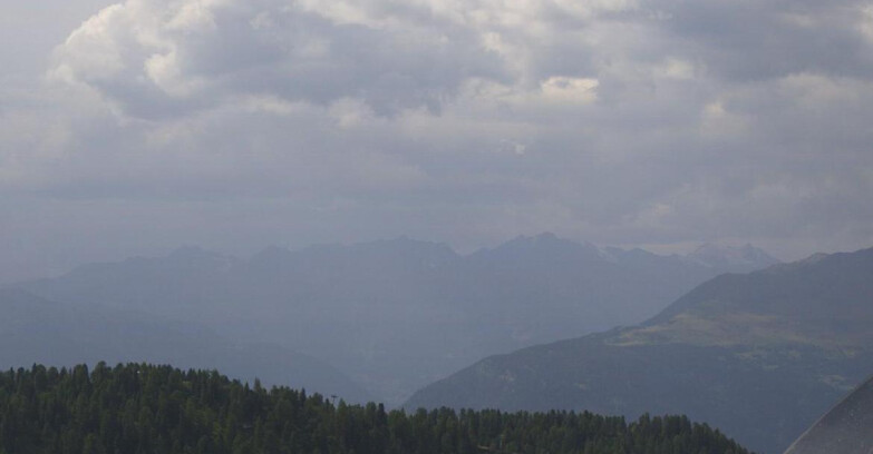Webcam Folgarida-Marilleva  (Skiarea Campiglio Dolomiti di Brenta - Val di Sole Val Rendena) - Gruppo Ortles Cevedale  