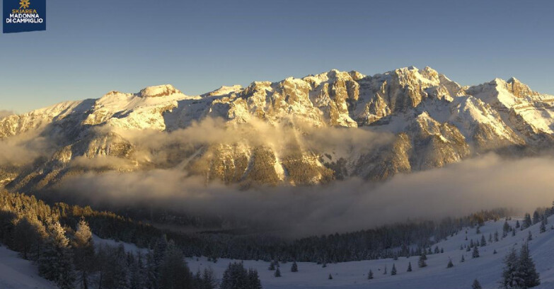 Webcam Folgarida-Marilleva  (Skiarea Campiglio Dolomiti di Brenta - Val di Sole Val Rendena) - Marilleva-Val Panciana