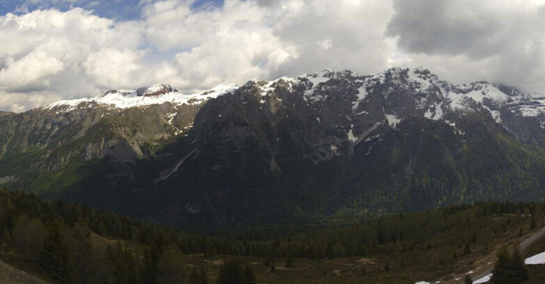 Webcam Folgarida-Marilleva  (Skiarea Campiglio Dolomiti di Brenta - Val di Sole Val Rendena) - Marilleva-Val Panciana